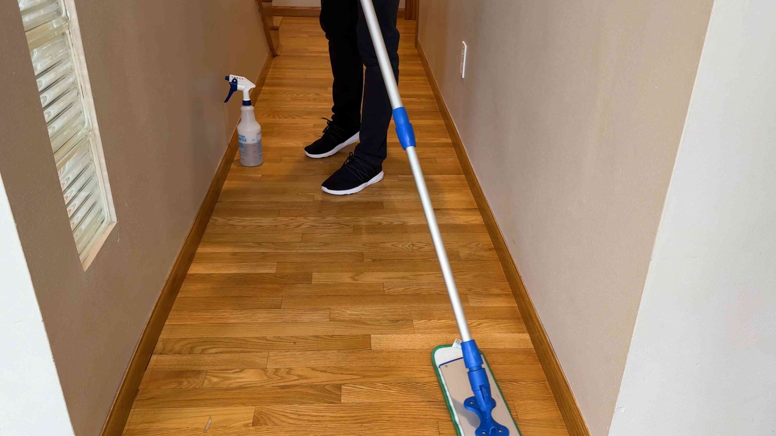Holzboden reinigen und pflegen
